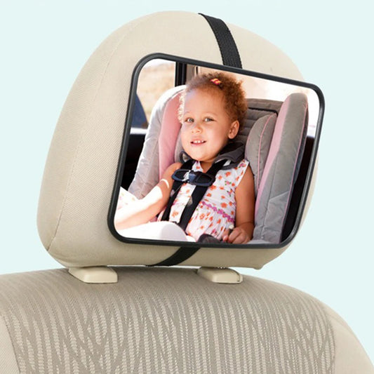 enfant dans le miroir